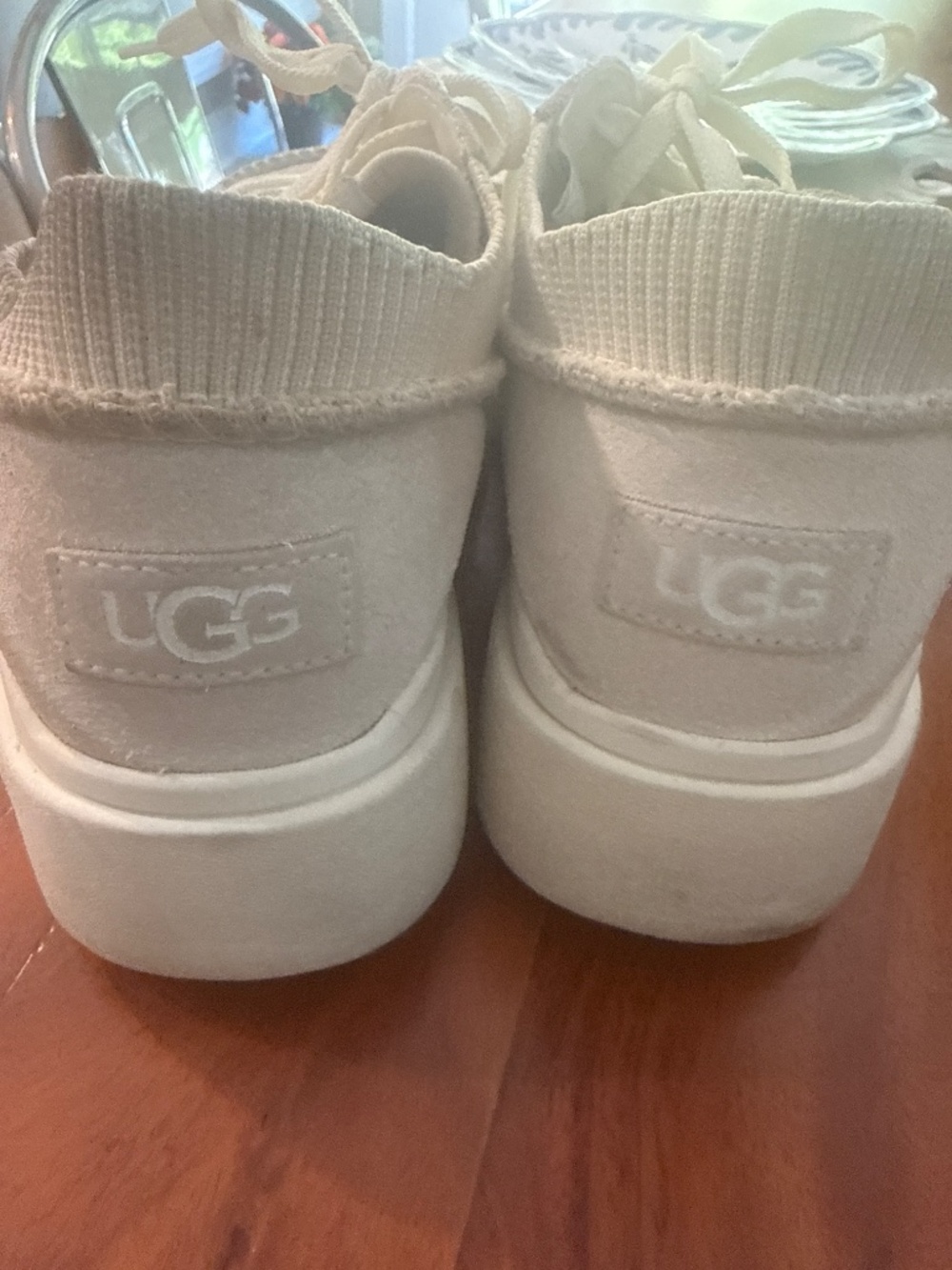 Uggs - Picture 5 of 6